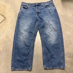 Madewell The Darted Barrel-leg jean